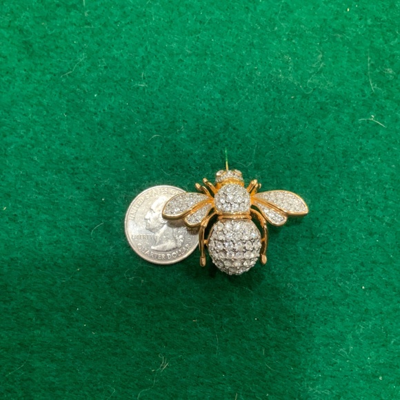 Vintage Joan Rivers Classic Crystal And Gold Tone Brooch / Pin - Picture 14 of 14